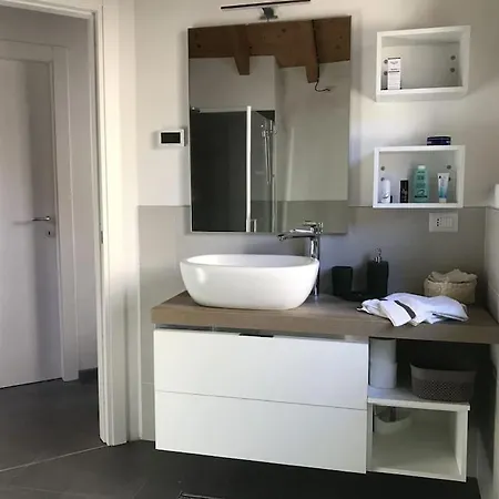 Ferienhaus Ca' Sass Faggeto Lario